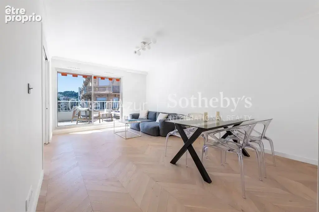 Nice Carré d’Or, appartement 3 pièces rénové avec terrasse boulevard Victor Hugo - photo 13