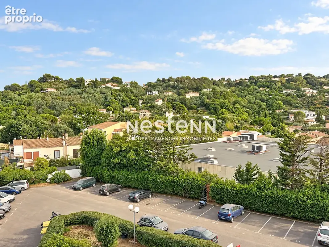 Vallauris - 3P - 58m² - parking - cave - traversant - photo 2
