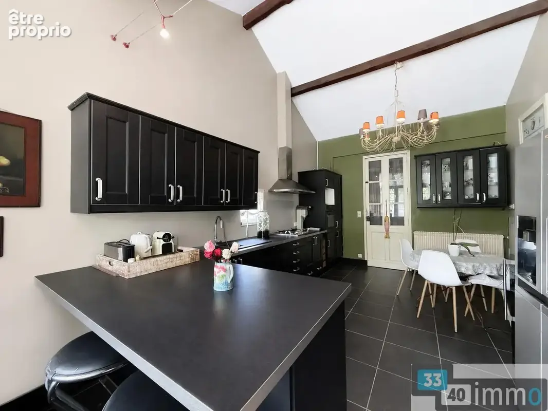 Maison de maitre de 194 m2 a salles - photo 6