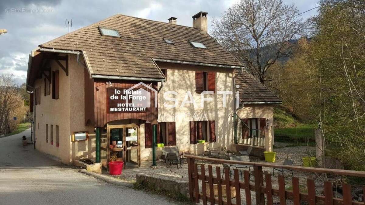 Photo 2 - Commerce à SELONNET