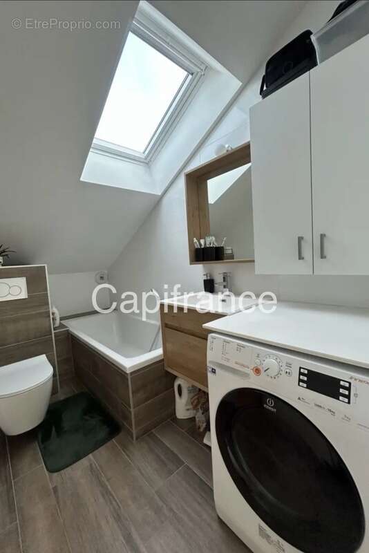 Appartement à POISY