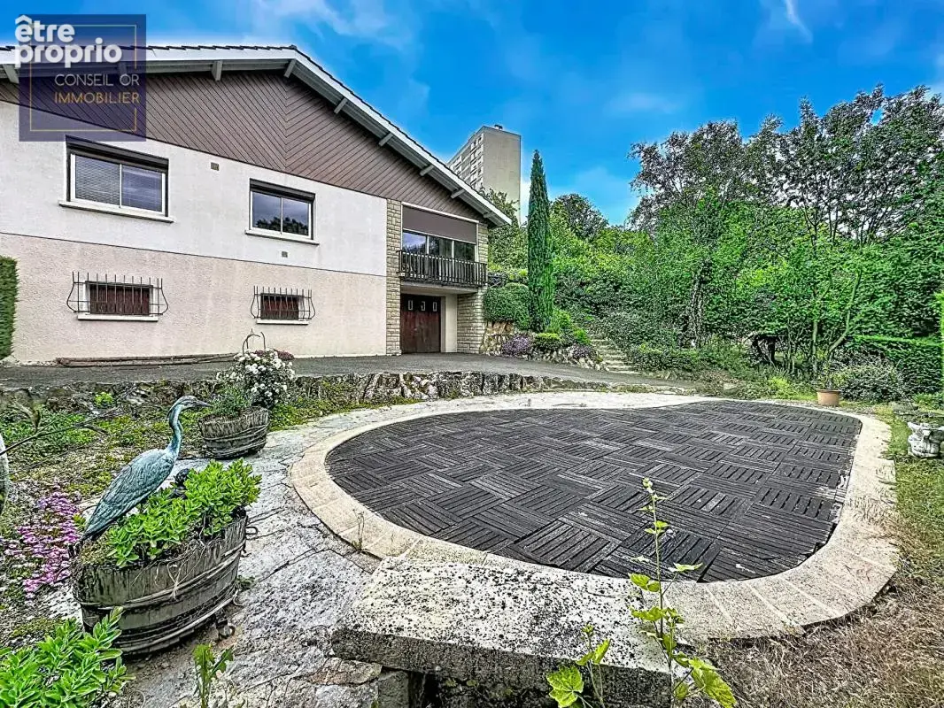 Maison à OULLINS