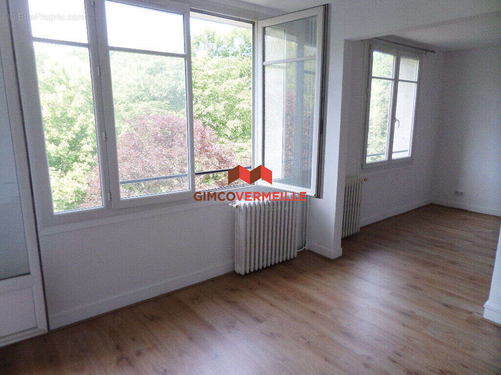 Appartement à BOUGIVAL