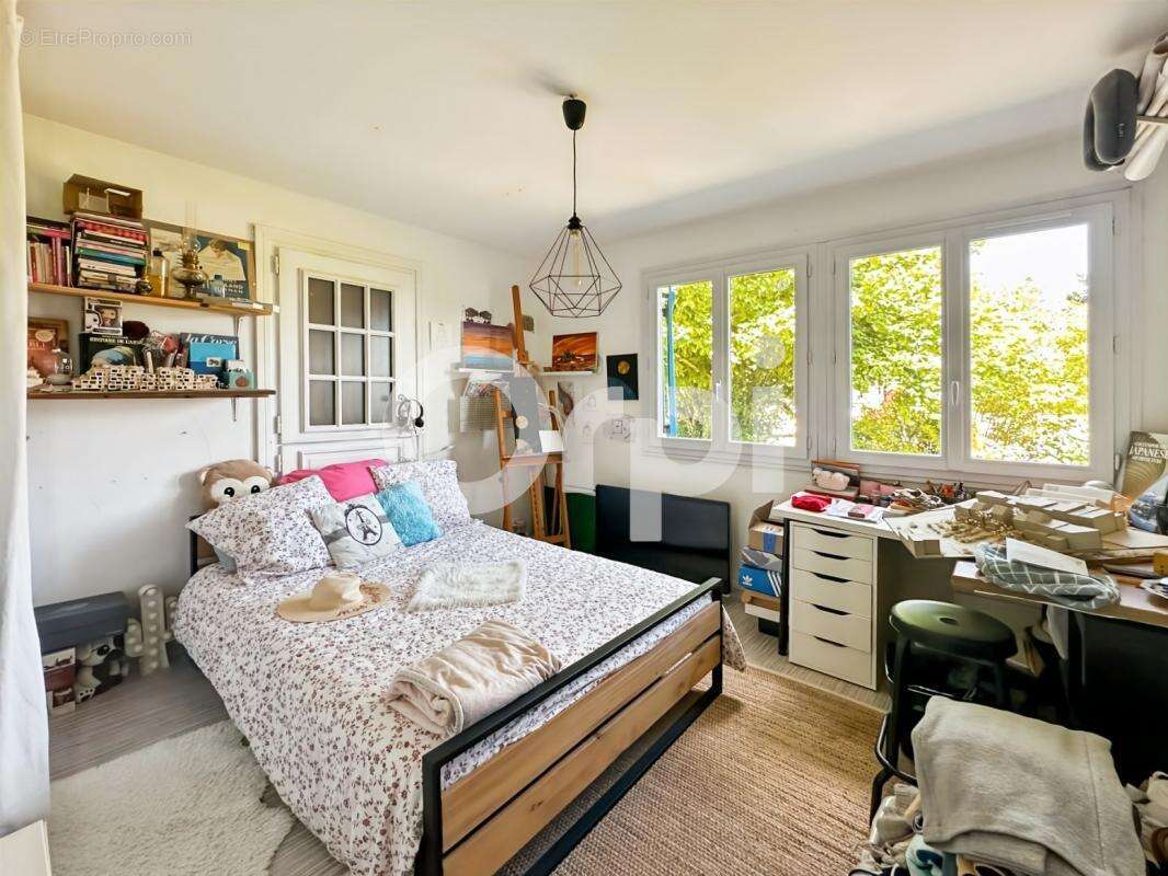 Maison à LES VENTES