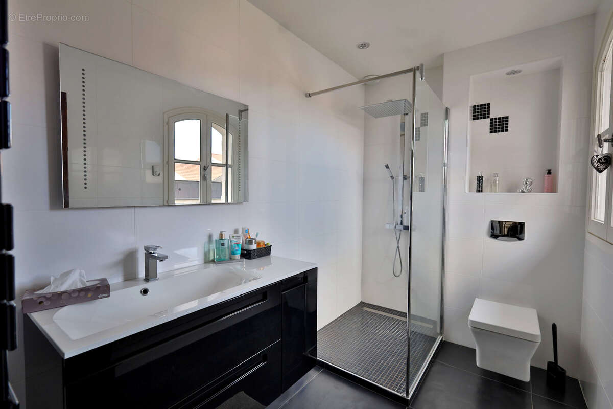 Maison à SAINT-GEORGES-D'ESPERANCHE