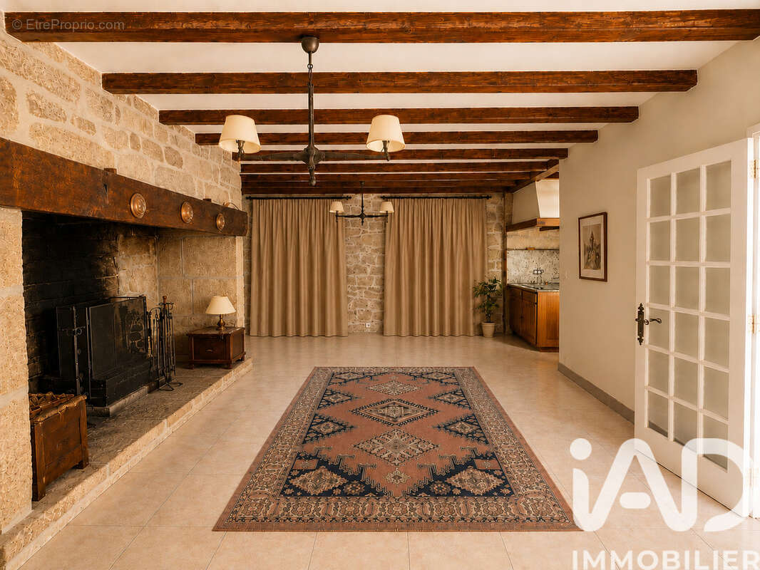 Maison 268 m² à Sarran  - photo 6