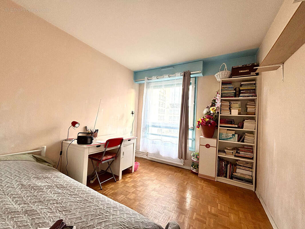 Appartement à PARIS-19E
