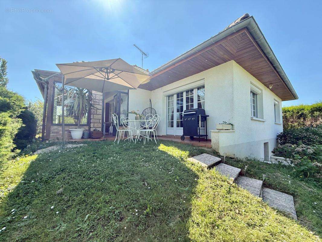 Maison à LAMARCHE-SUR-SAONE