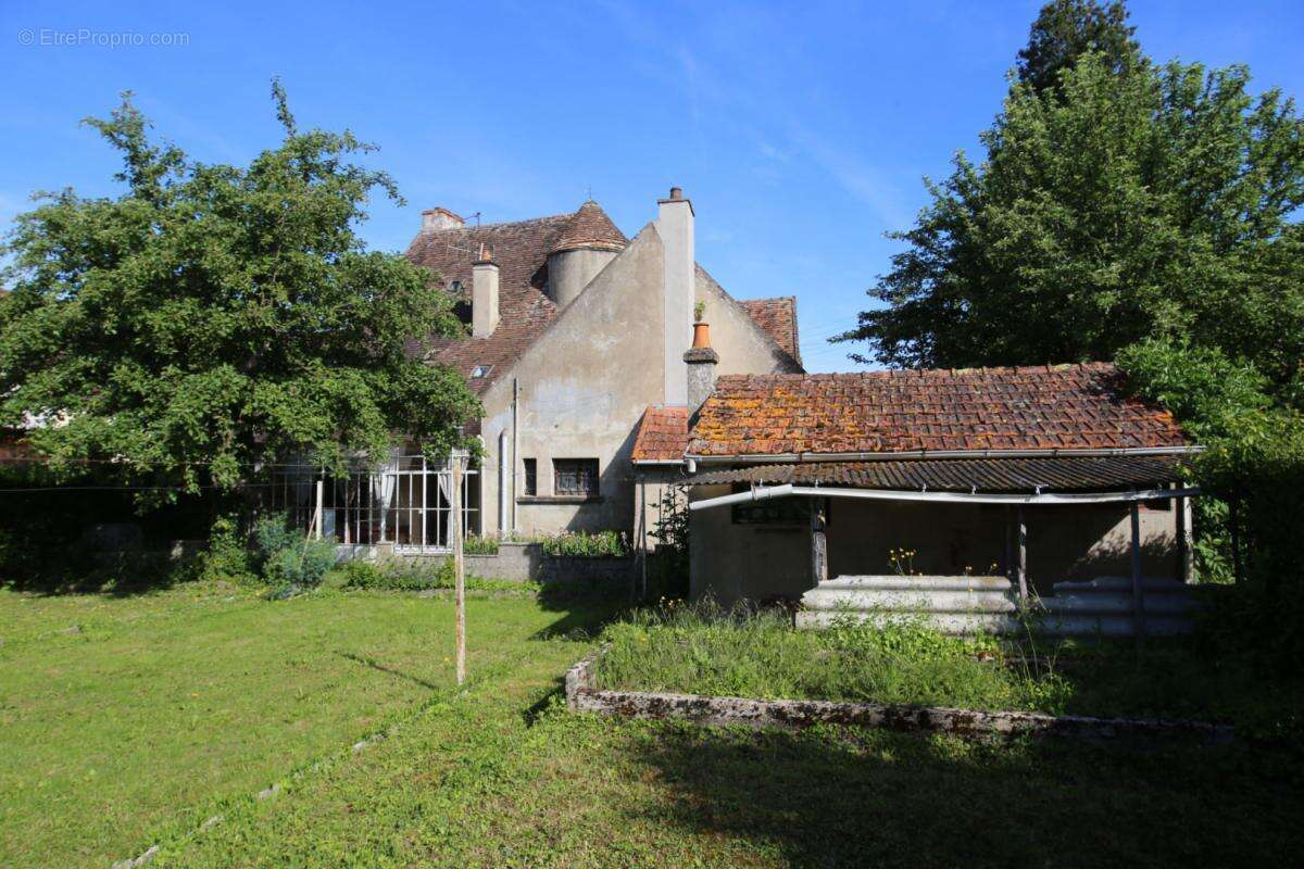 Maison à AUTUN