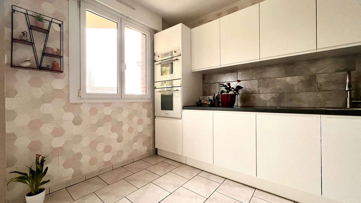 Appartement 75 m² à Wattrelos  - photo 4