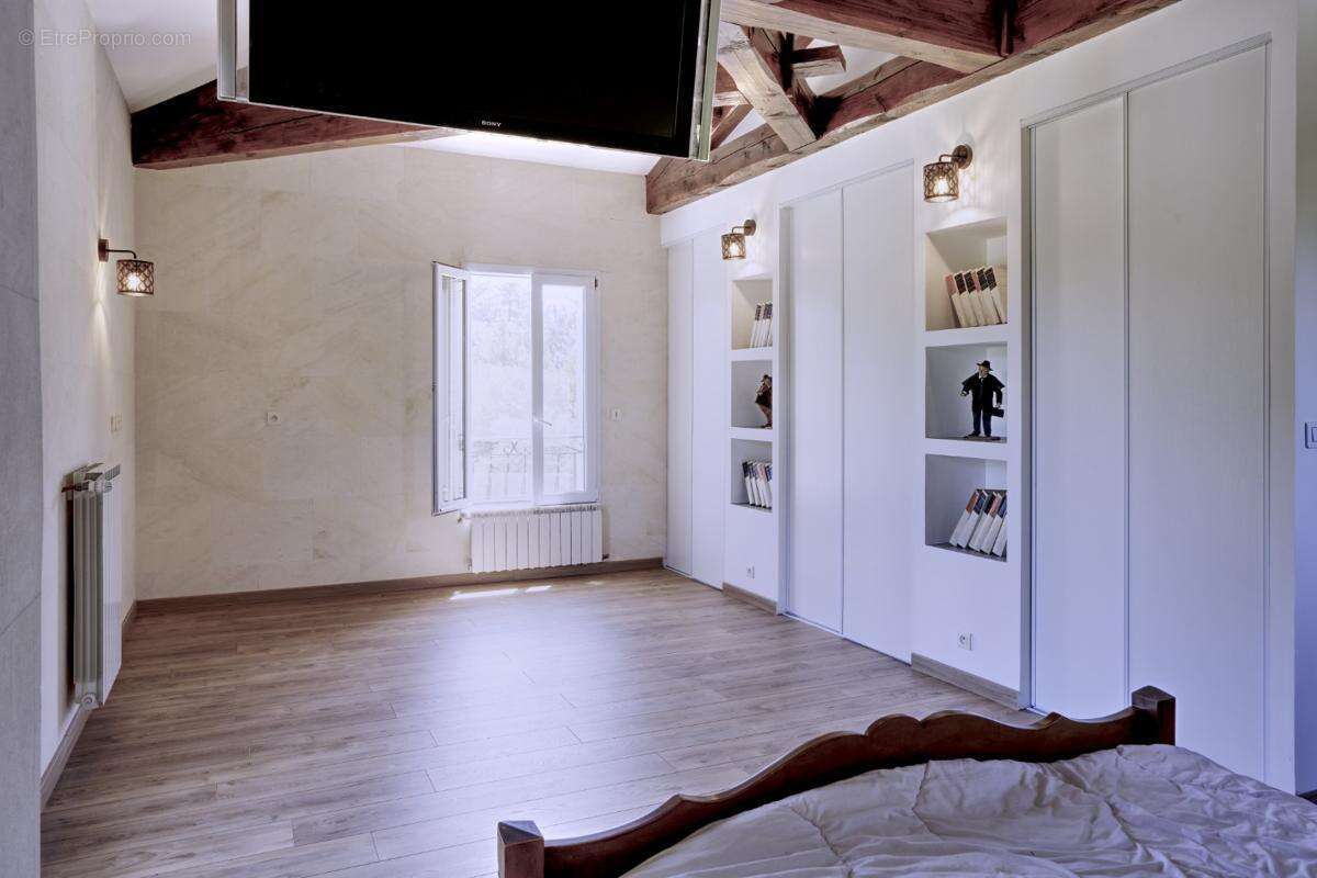 Maison à ROCHEFORT-DU-GARD