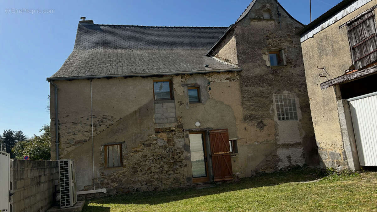 Maison  7 pièce(s) 208 m2 SEGRE EN ANJOU BLEU - photo 10