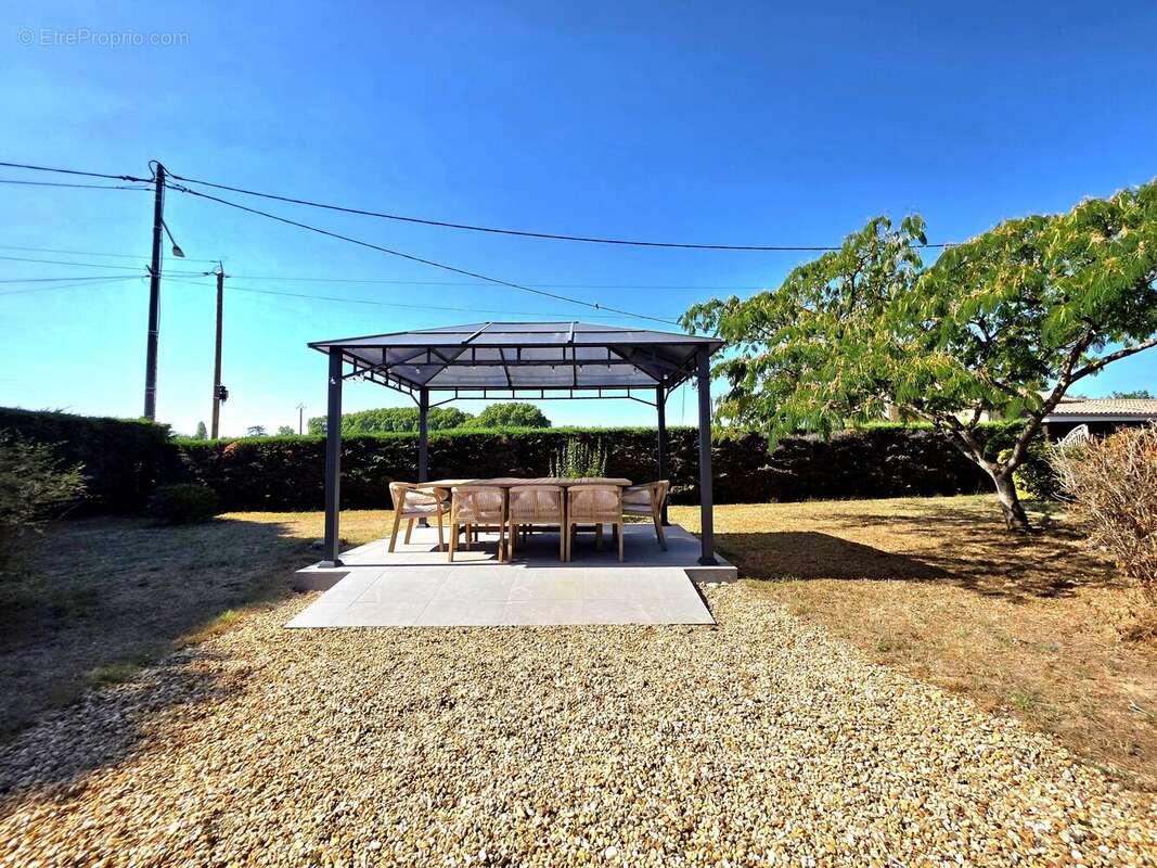 Superbe bungalow de 3-chambres avec grand jardin privatif, à quelques minutes à pied d'Eymet - photo 11