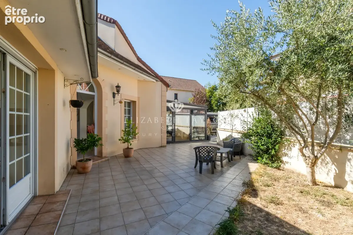 Maison familiale de charme en parfait état à Bezons - photo 6