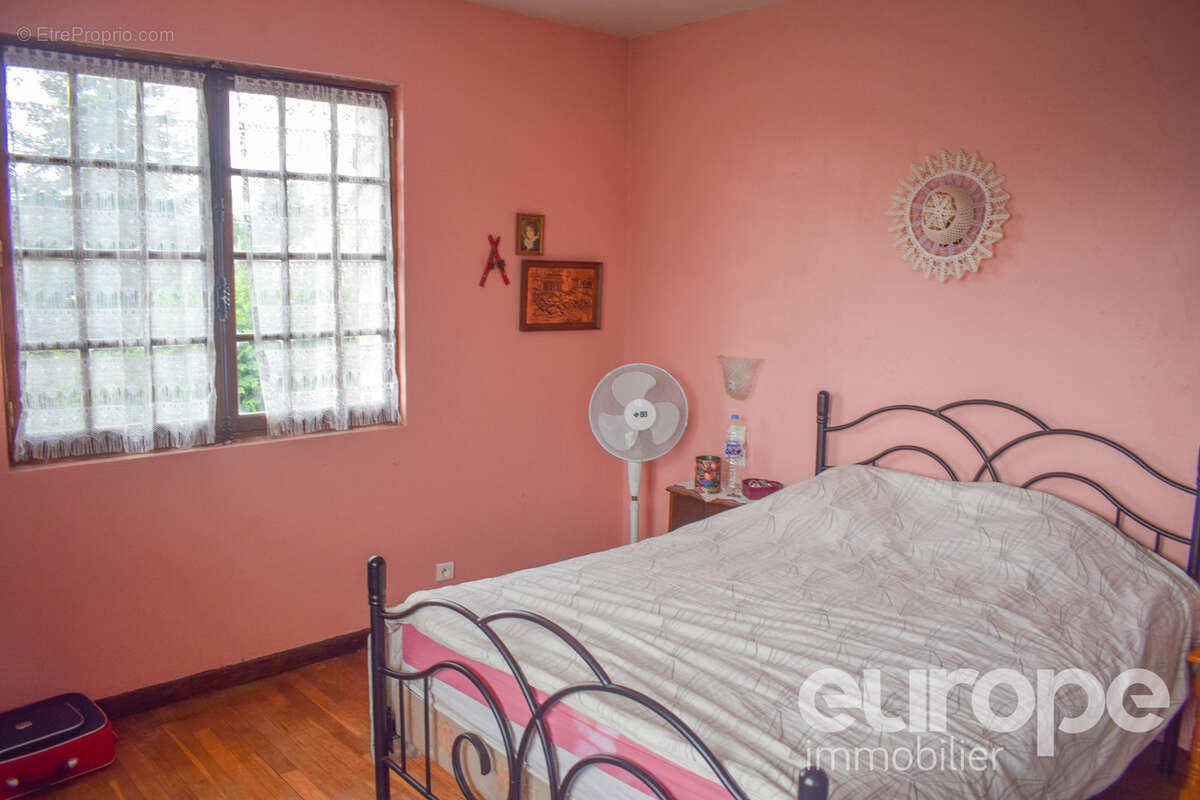 Maison à SAINT-GERMAIN-DES-CHAMPS