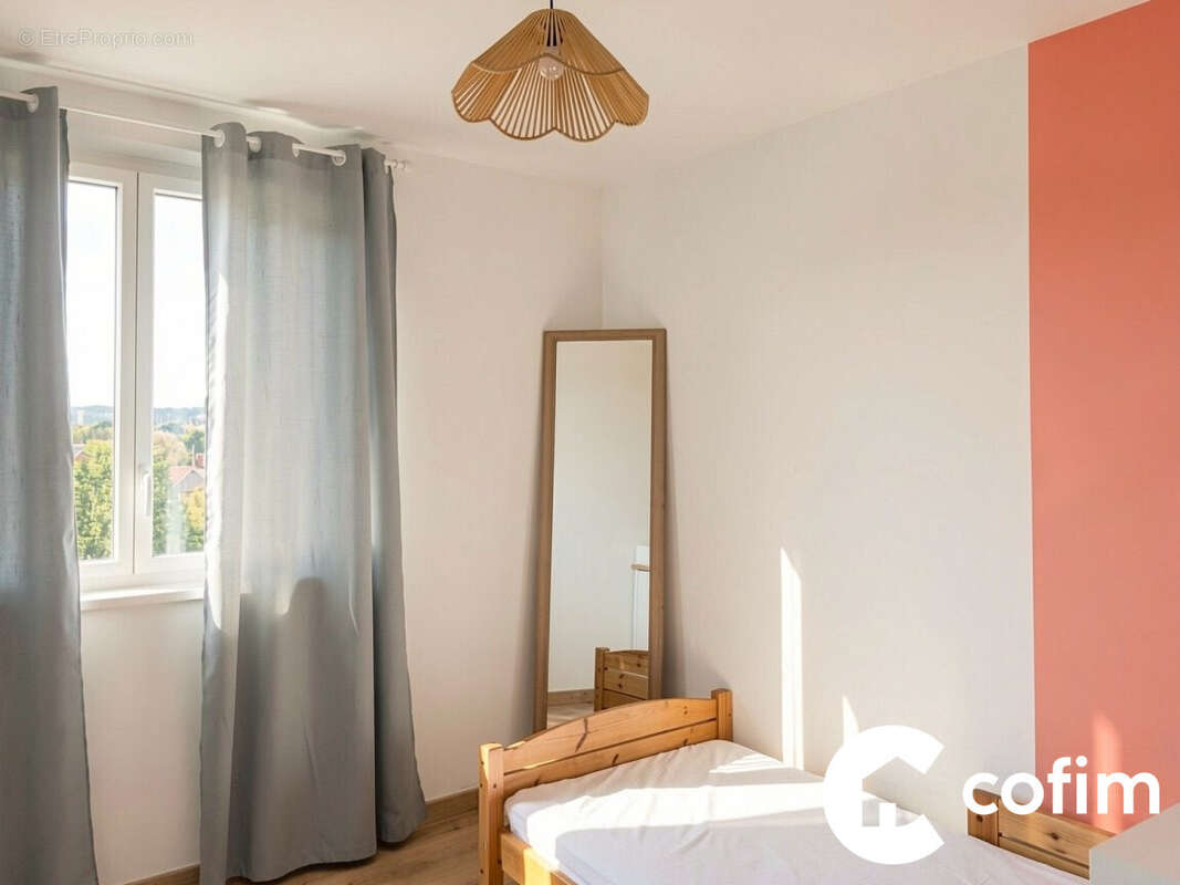 CHAMBRE 2 - Appartement à TARBES