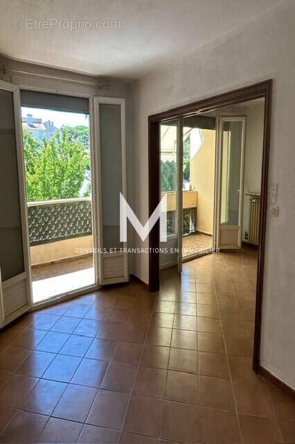 Appartement à COGOLIN
