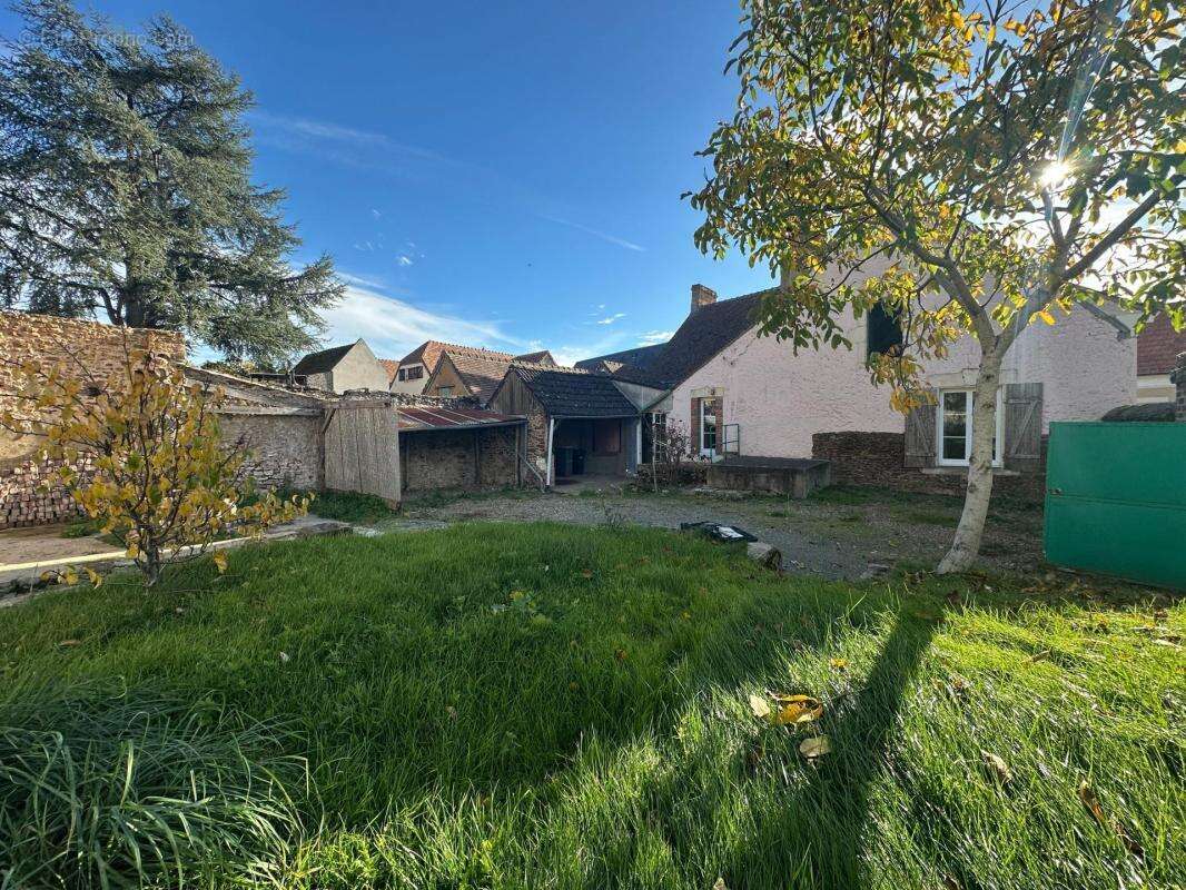 Maison à SAINT-MARS-D&#039;OUTILLE