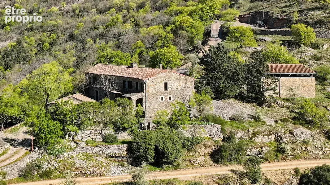 Plateau du larzac  domaine d'exception en position dominante hameau isolé · vue panoramique · 1h15 de montpel - photo 30