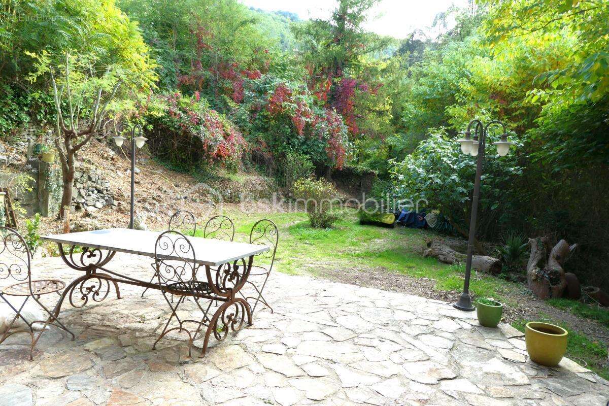 Maison à MOLIERES-SUR-CEZE