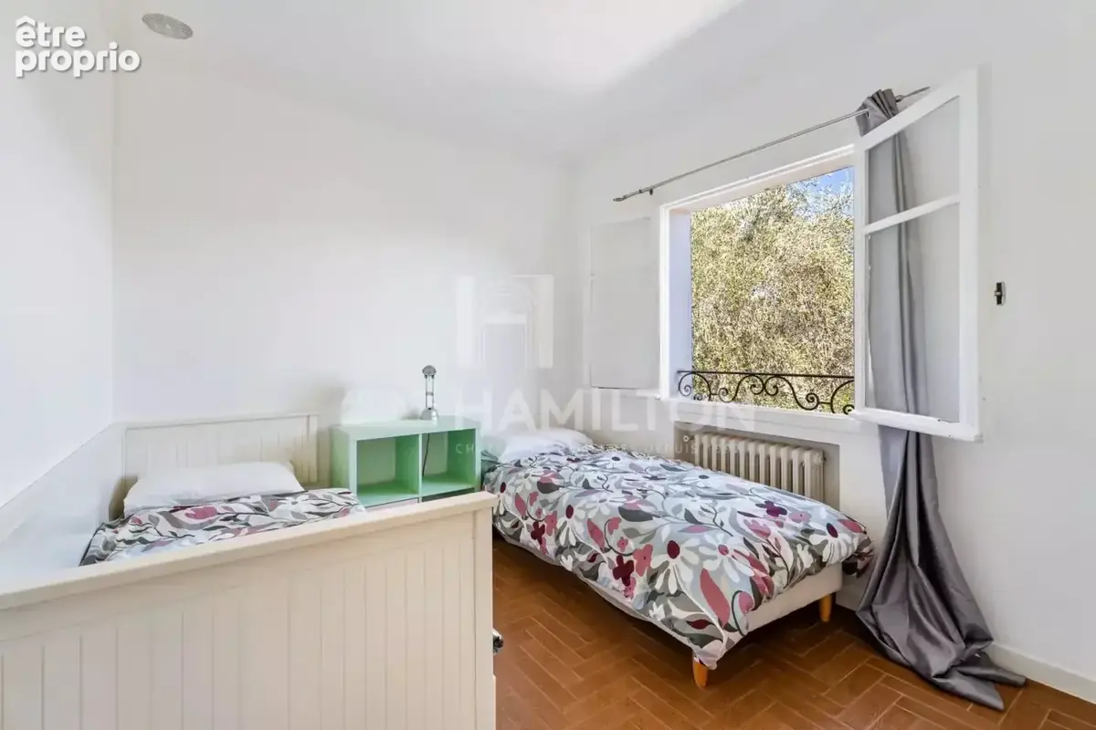 Exclusivité : Charmante villa à pied du village de Biot - photo 9