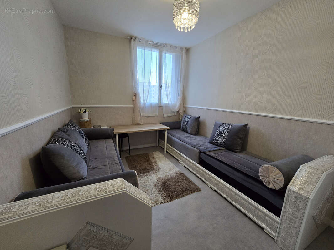 Appartement à FONTAINE