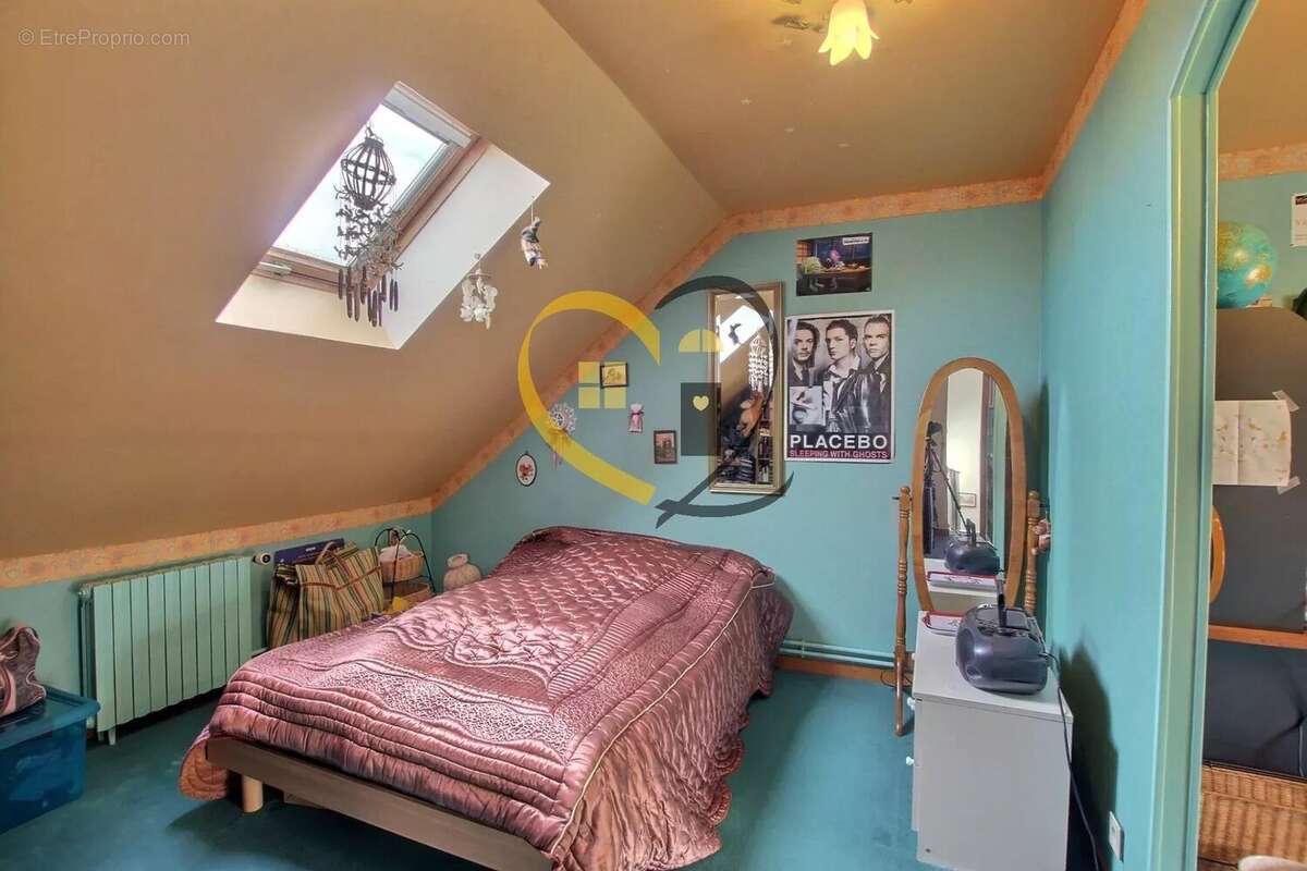 Maison à MEHUN-SUR-YEVRE