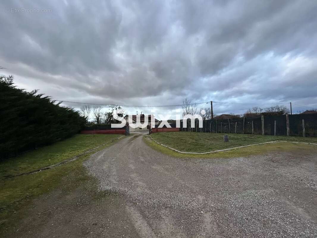 Maison à LONS-LE-SAUNIER