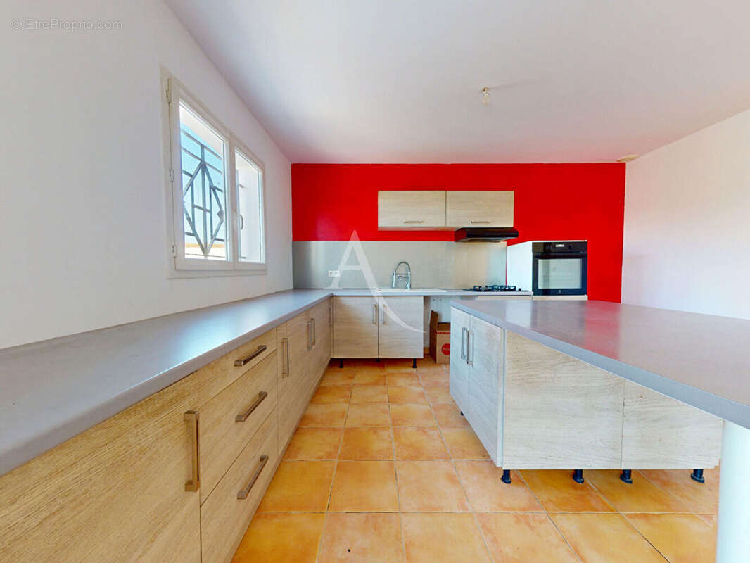 Maison à PARAZA