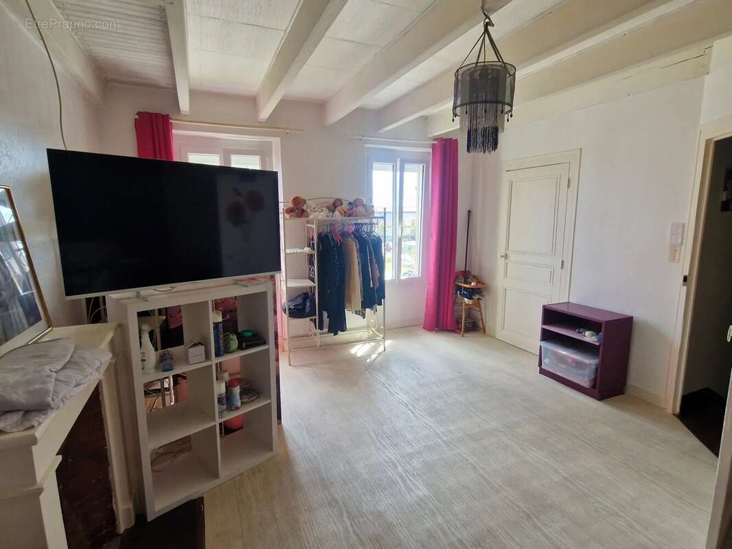 Charmante maison  en pierres bourg d'ARRADON - photo 5