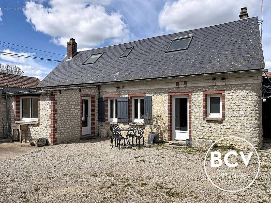 Maison à LE COUDRAY