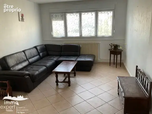 CONTREXEVILLE, Bel Appartement T5 très lumineux, en 1er étage,  situé au calme et proche des commodités ! - photo 5