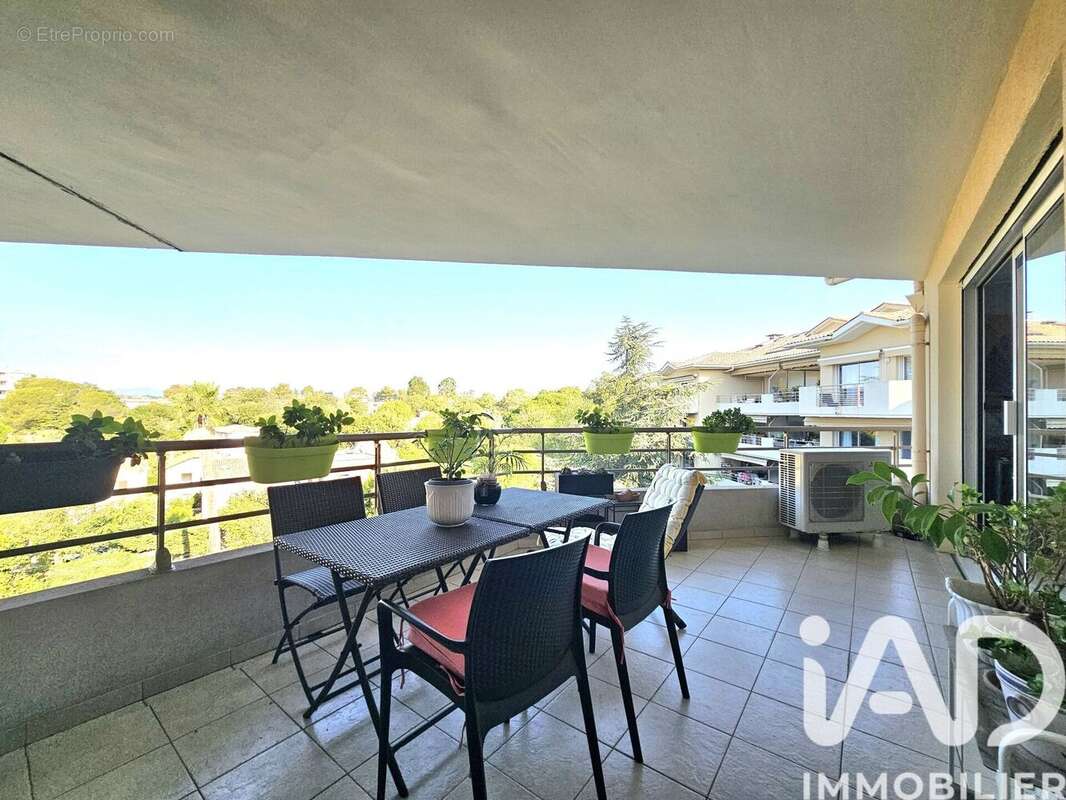 Photo 2 - Appartement à SAINT-RAPHAEL