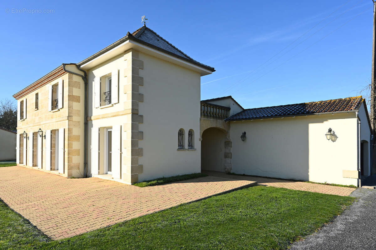 Maison à CARIGNAN-DE-BORDEAUX