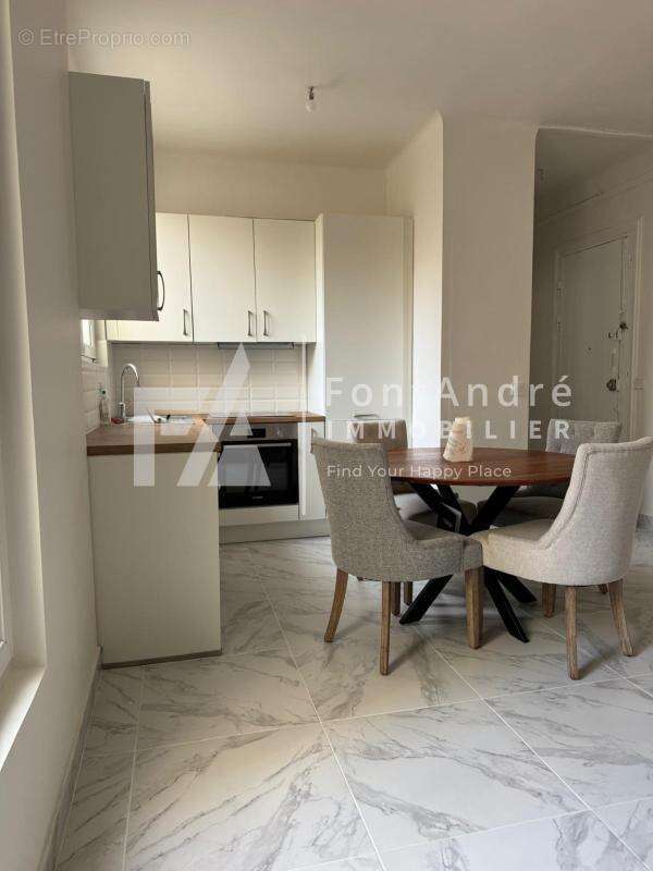 Appartement à COURBEVOIE