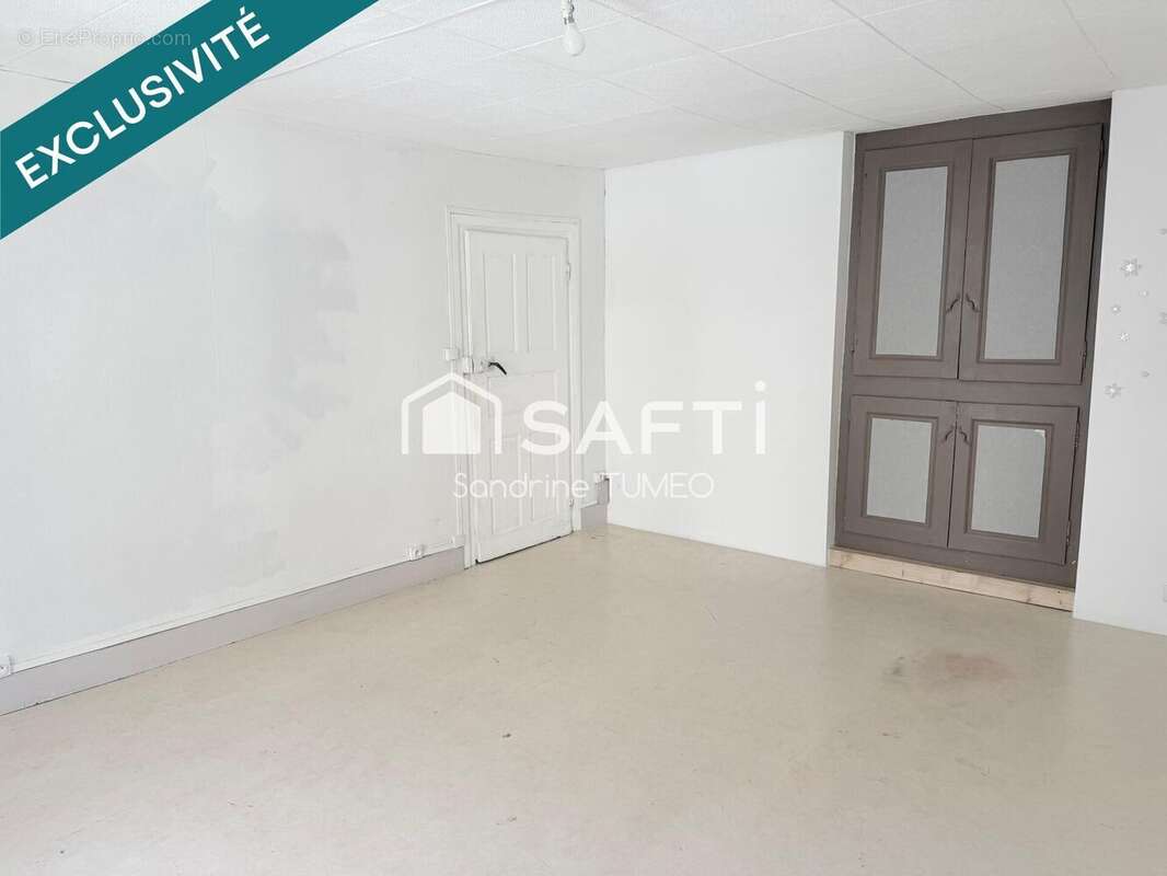 Appartement 160 m² à Sellieres  - photo 5