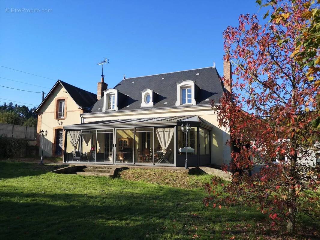 Maison à LA CHARTRE-SUR-LE-LOIR