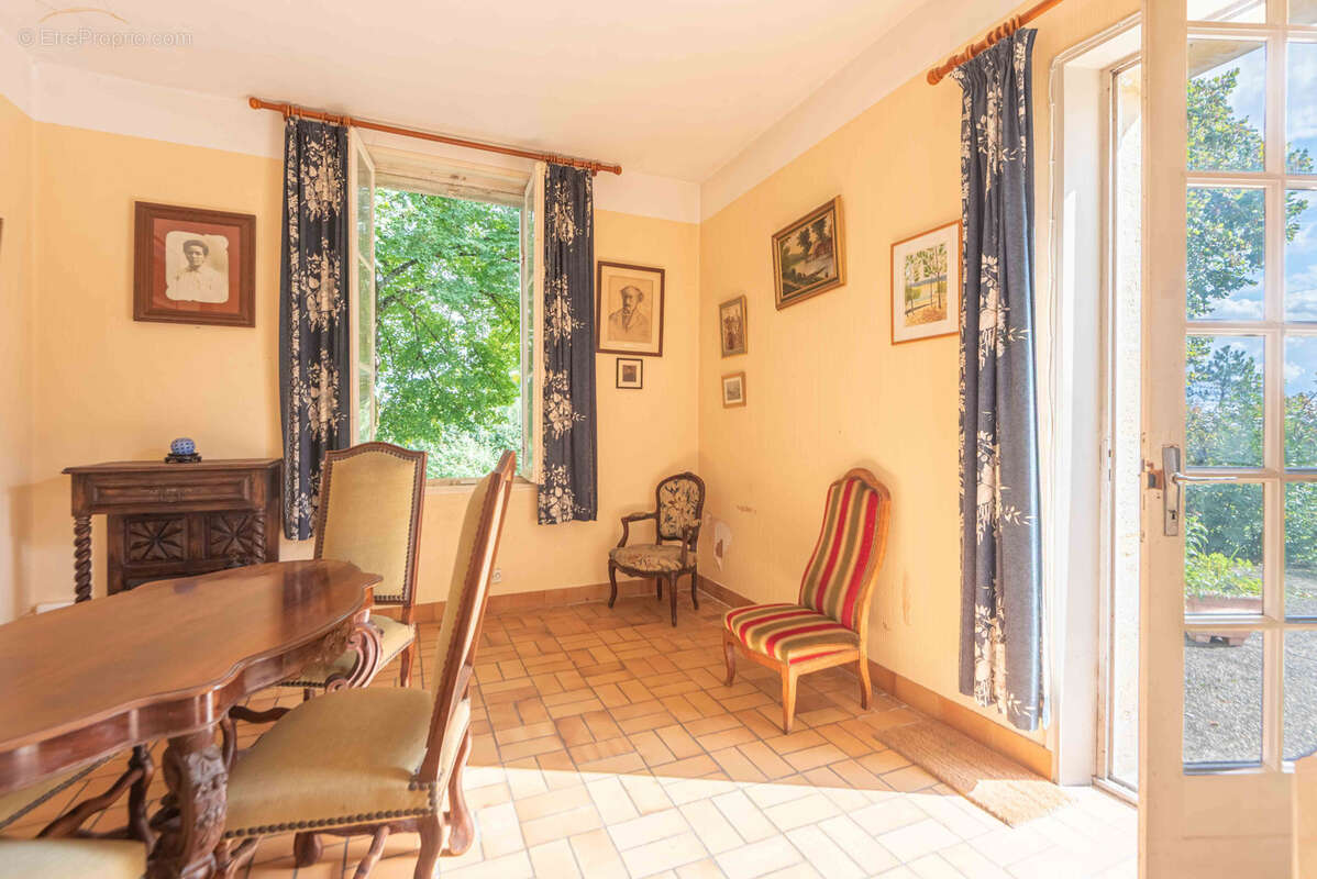 Maison à POMPIGNAC