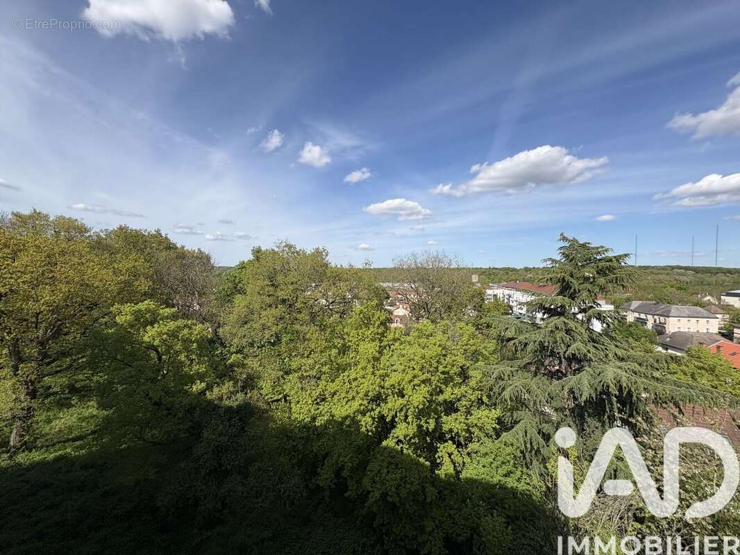 Photo 2 - Appartement à SAINT-FARGEAU-PONTHIERRY