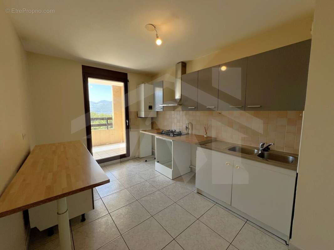 Appartement à MONTBONNOT-SAINT-MARTIN