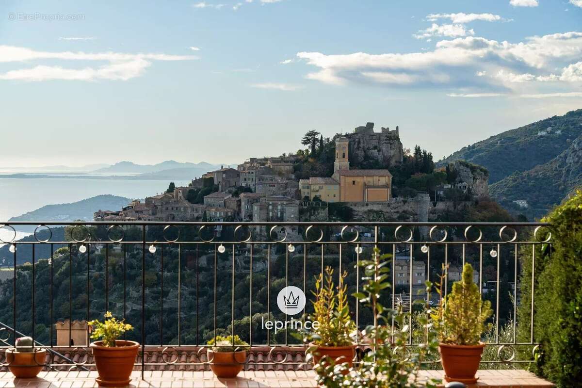 Appartement à EZE