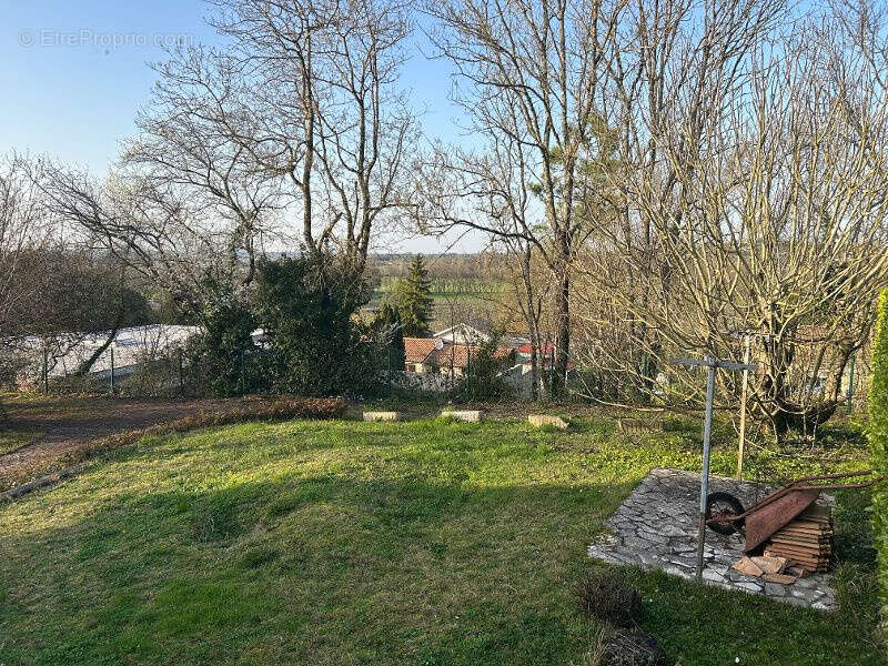 Maison à CUBZAC-LES-PONTS