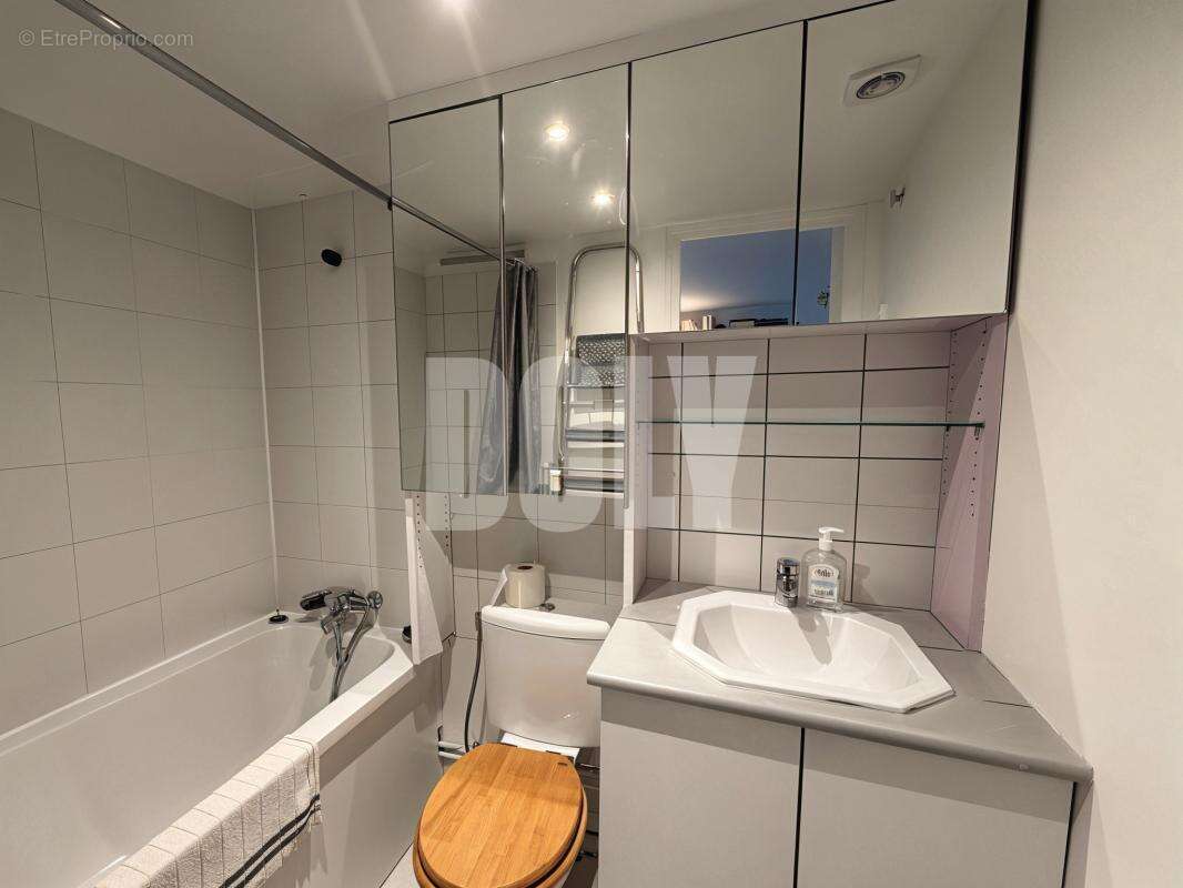 Maison à PARIS-11E