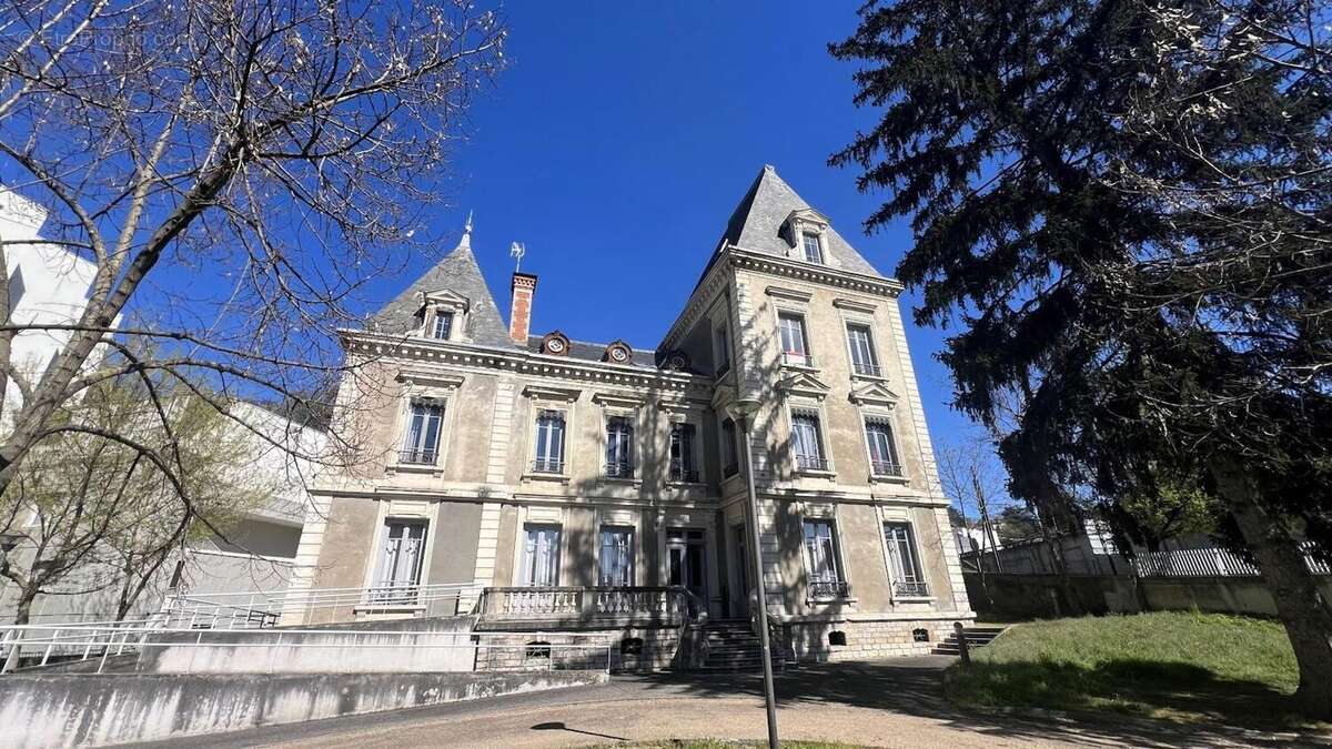 Photo 8 - Appartement à CALUIRE-ET-CUIRE