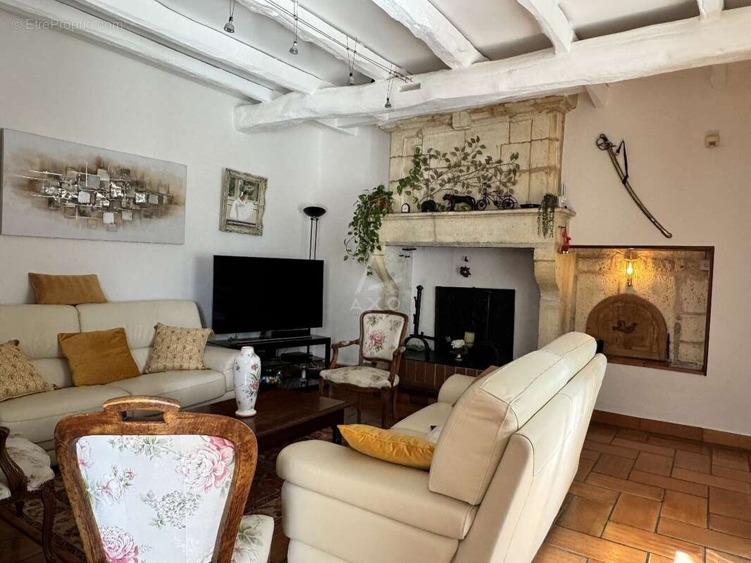 Maison à MOUTHIERS-SUR-BOEME