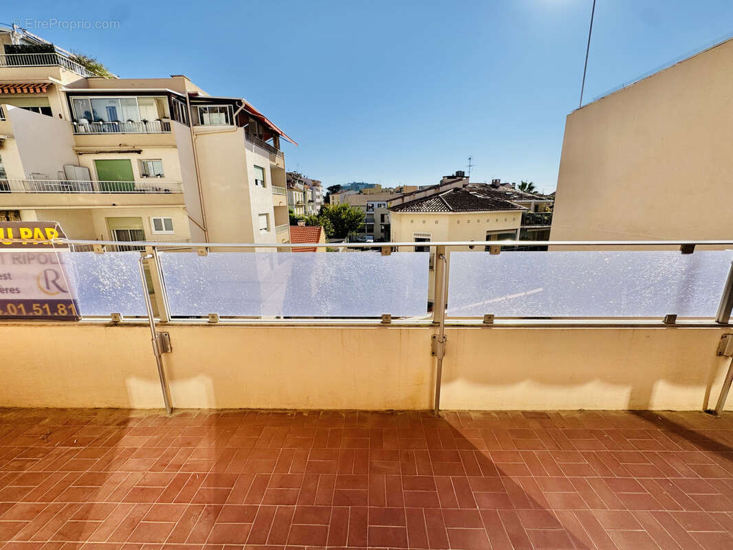 Appartement à HYERES