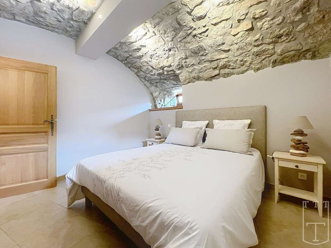 Maison à SAINT-ALBAN-AURIOLLES