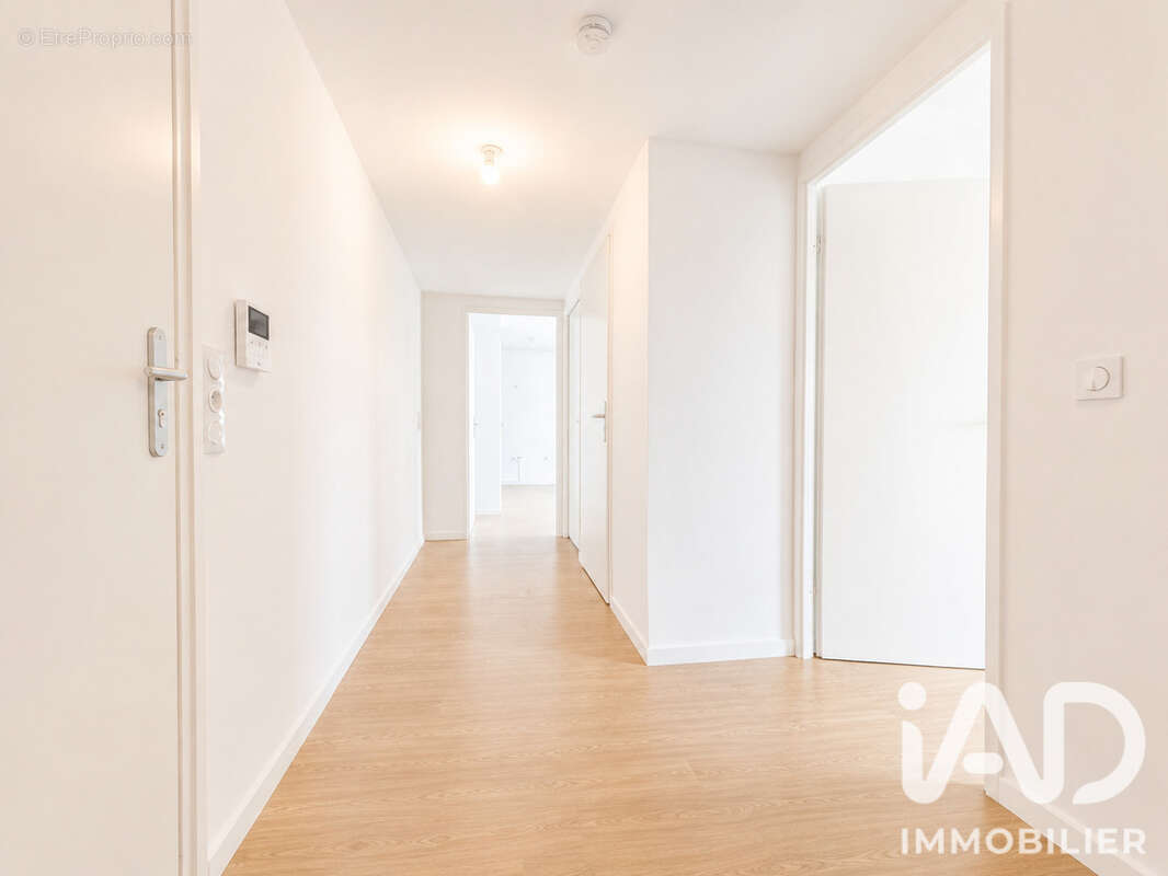 Appartement 66 m² à Ozoir-La-Ferriere  - photo 7