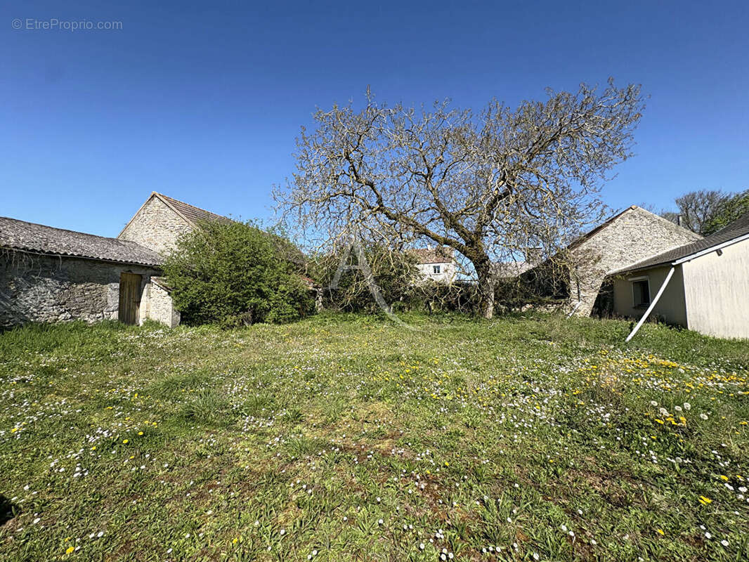 Maison à DOURDAN