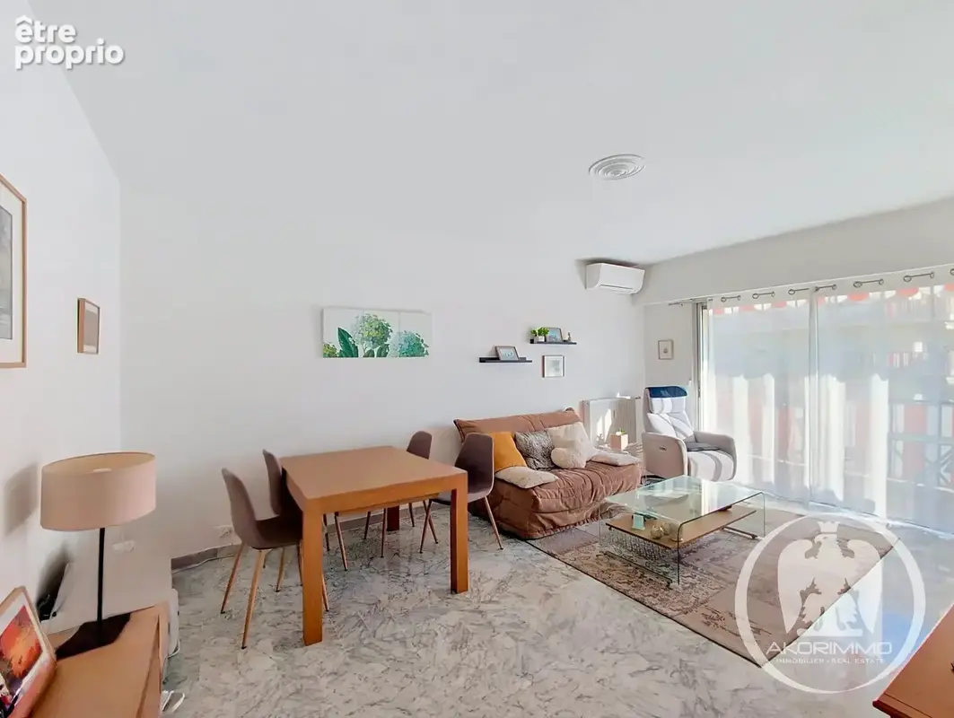Exclusivité – Nice Cimiez Superbe 2 pièces en dernier étage, au calme absolu & entouré de verdure ! - photo 4